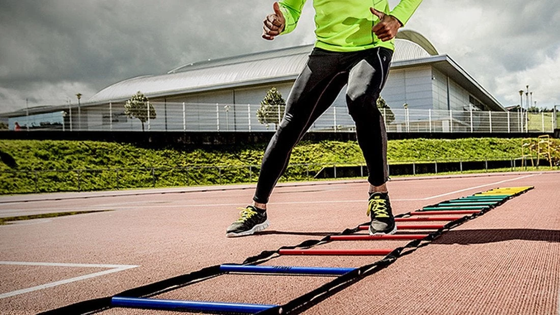 Σκάλες: Ο αιώνιος σου σύμμαχος στη γυμναστική